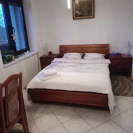 Pokoj W Domu Z Duzym Ogrodem Krakow Ngoại thất bức ảnh